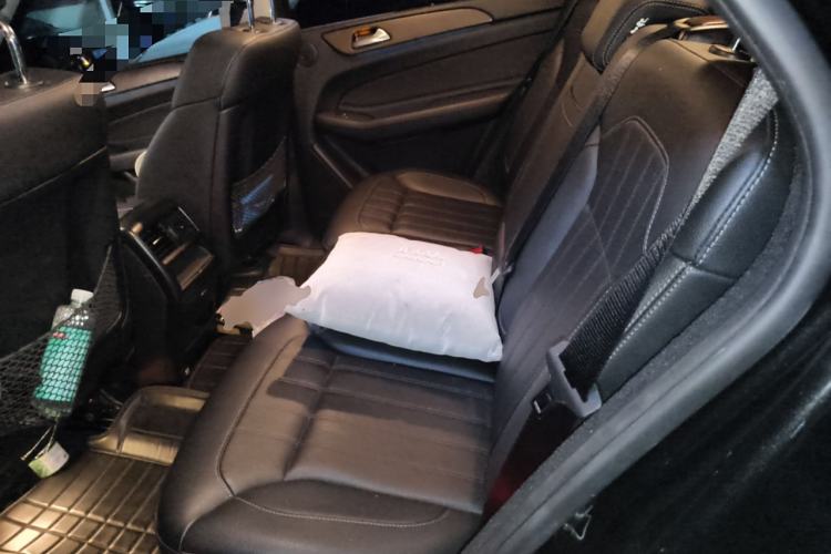 Used Mercedes-Benz GLE 2016 GLE 320 4MATIC Luxury Model Left Rear Seat
