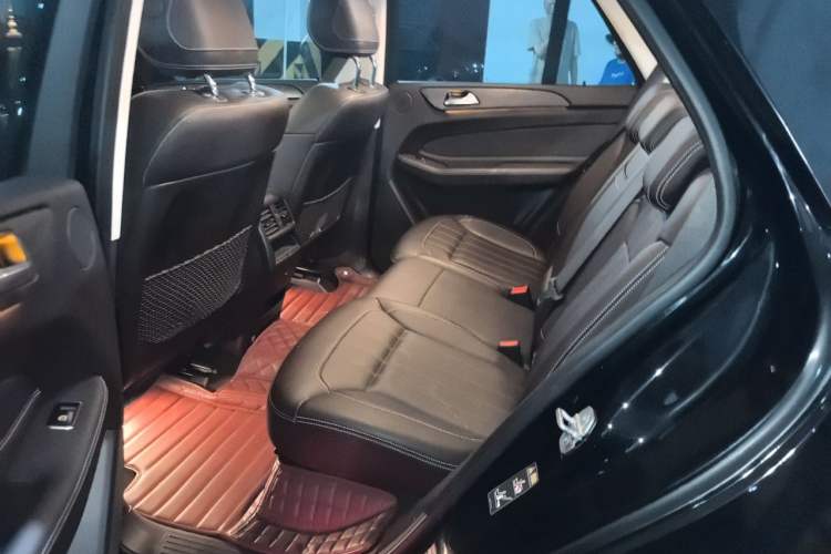 Used Mercedes-Benz GLE 2016 GLE 320 4MATIC Dynamic Edition Left Rear Seat