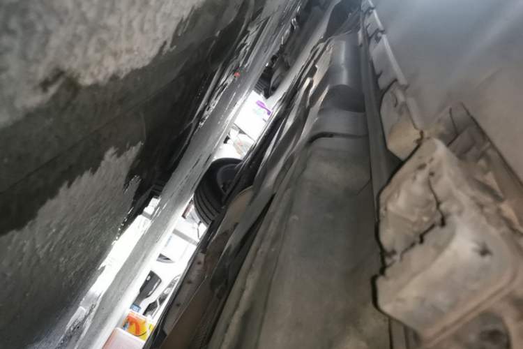 Used Mercedes-Benz GLE 2016 GLE 400 4MATIC Left Side Sill