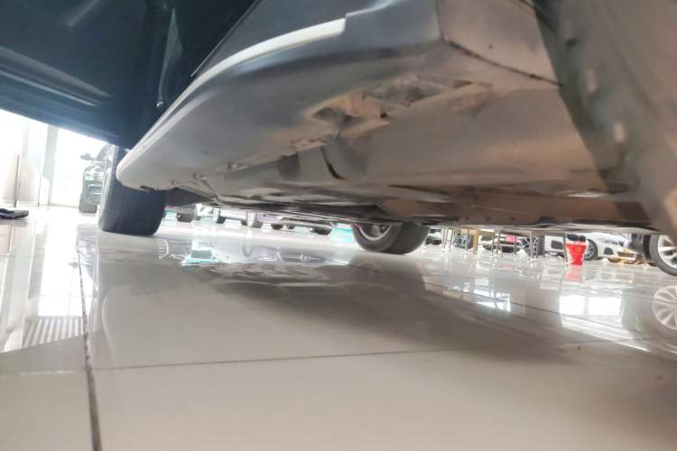 Used Mercedes-Benz GLE 2016 GLE 320 4MATIC Dynamic Edition Left Side Sill