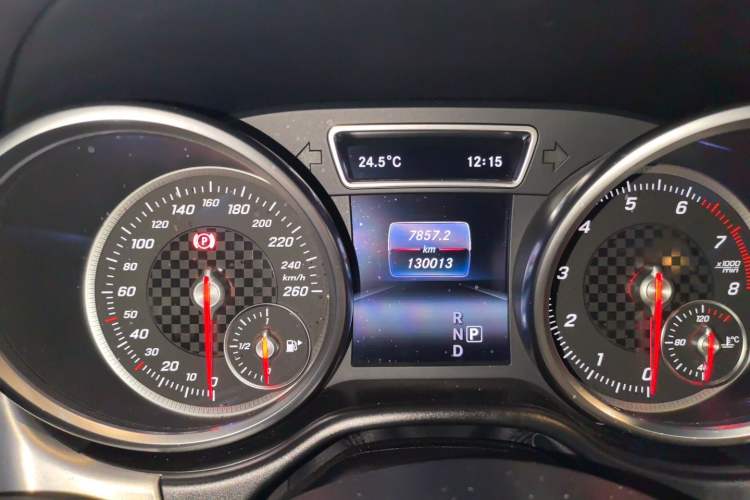 Used Mercedes-Benz GLE 2016 GLE 450 AMG 4MATIC Odometer Close Up