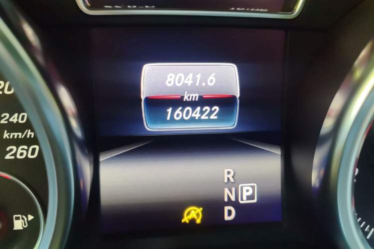 Used Mercedes-Benz GLE 2016 GLE 450 AMG 4MATIC Odometer Close Up