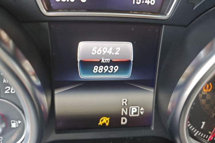 Used Mercedes-Benz GLE 2016 GLE 450 AMG 4MATIC Odometer Close Up