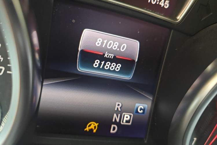 Used Mercedes-Benz GLE 2016 GLE 320 4MATIC Dynamic Edition Odometer Close Up