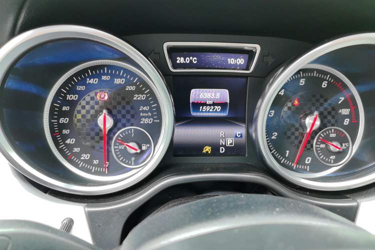 Used Mercedes-Benz GLE 2016 GLE 450 AMG 4MATIC Odometer Close Up