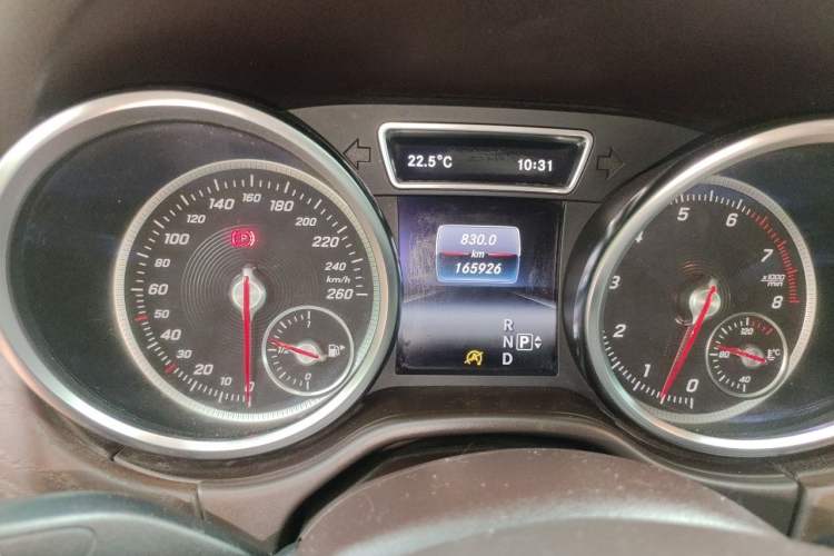 Used Mercedes-Benz GLE 2016 GLE 320 4MATIC Dynamic Edition Odometer Close Up