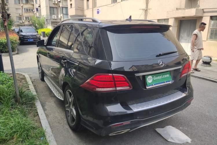 Used Mercedes-Benz GLE 2016 GLE 400 4MATIC Rear Left 45 Deg