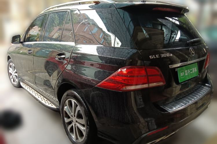 Used Mercedes-Benz GLE 2016 GLE 300 d 4MATIC Rear Left 45 Deg
