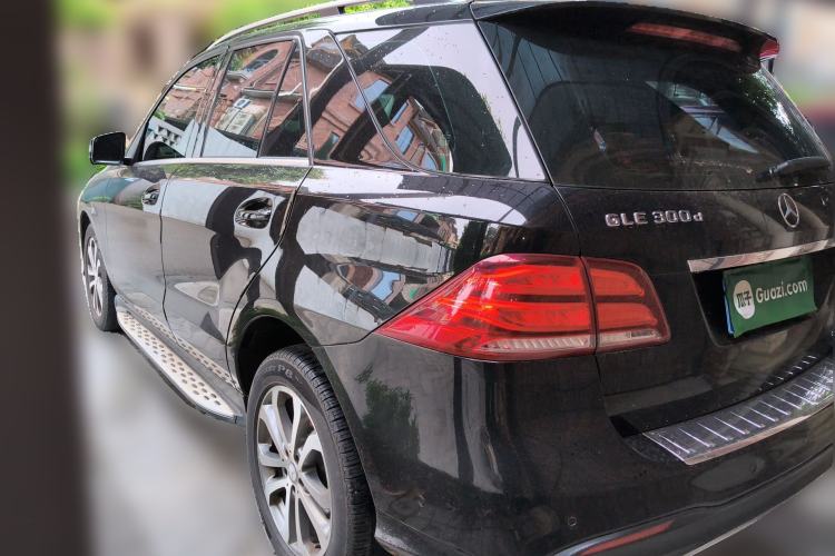 Used Mercedes-Benz GLE 2016 GLE 300 d 4MATIC Rear Left 45 Deg