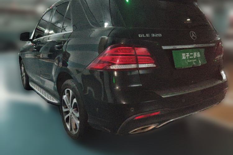 Used Mercedes-Benz GLE 2016 GLE 320 4MATIC Luxury Model Rear Left 45 Deg
