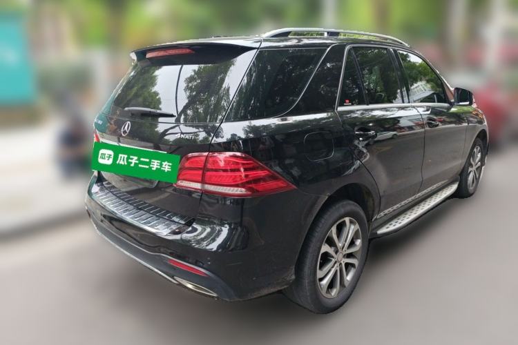 Used Mercedes-Benz GLE 2016 GLE 320 4MATIC Luxury Model Rear Right 45 Deg