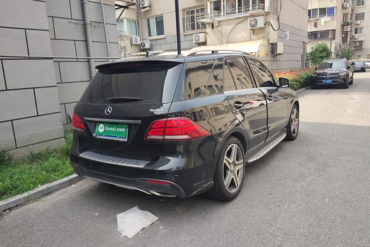 Used Mercedes-Benz GLE 2016 GLE 400 4MATIC Rear Right 45 Deg
