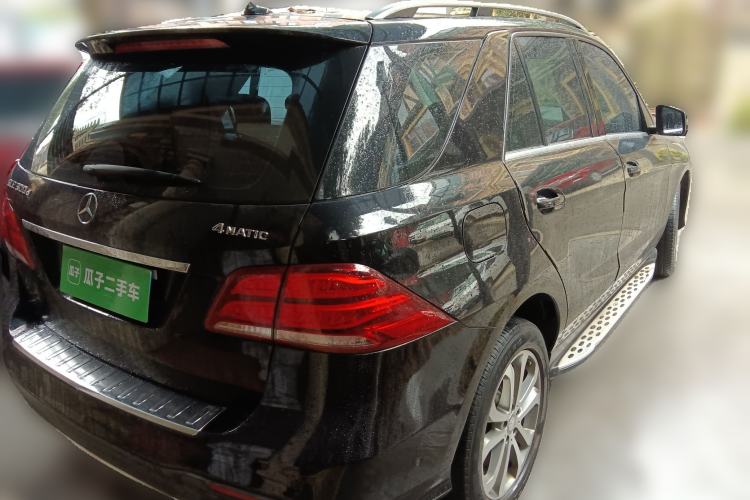 Used Mercedes-Benz GLE 2016 GLE 300 d 4MATIC Rear Right 45 Deg