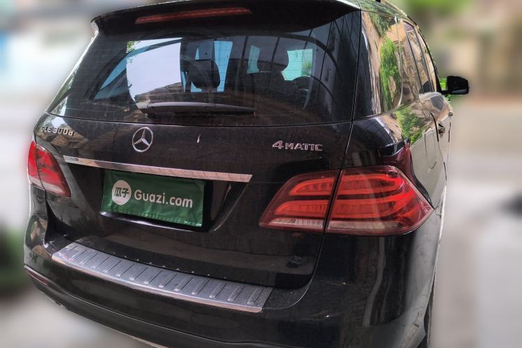 Used Mercedes-Benz GLE 2016 GLE 300 d 4MATIC Rear Right 45 Deg