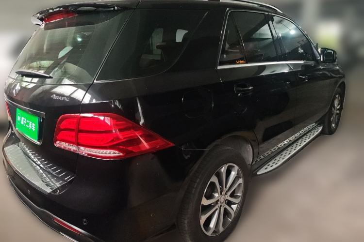 Used Mercedes-Benz GLE 2016 GLE 320 4MATIC Luxury Model Rear Right 45 Deg
