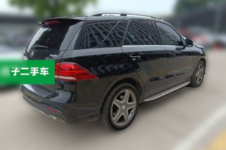 Used Mercedes-Benz GLE 2016 GLE 400 4MATIC Rear Right 45 Deg