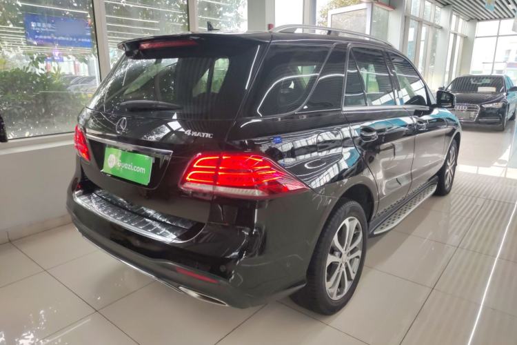 Used Mercedes-Benz GLE 2016 GLE 320 4MATIC Dynamic Edition Rear Right 45 Deg