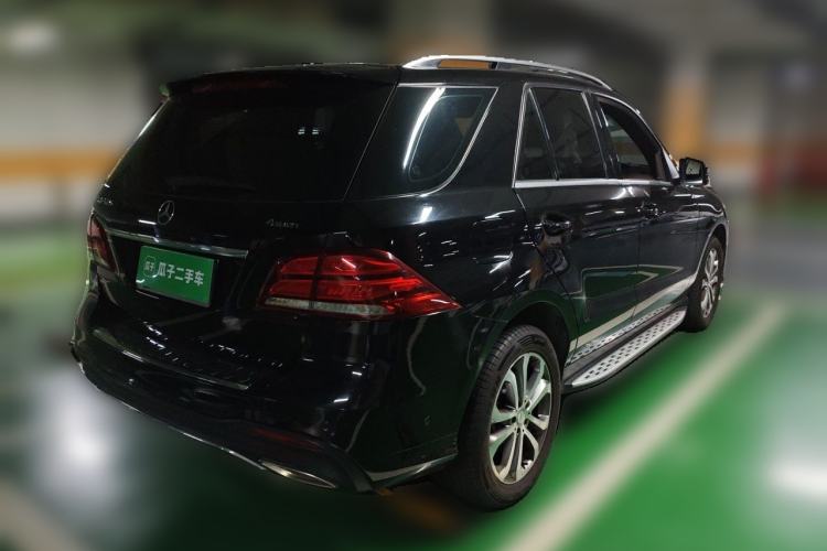 Used Mercedes-Benz GLE 2016 GLE 320 4MATIC Luxury Model Rear Right 45 Deg
