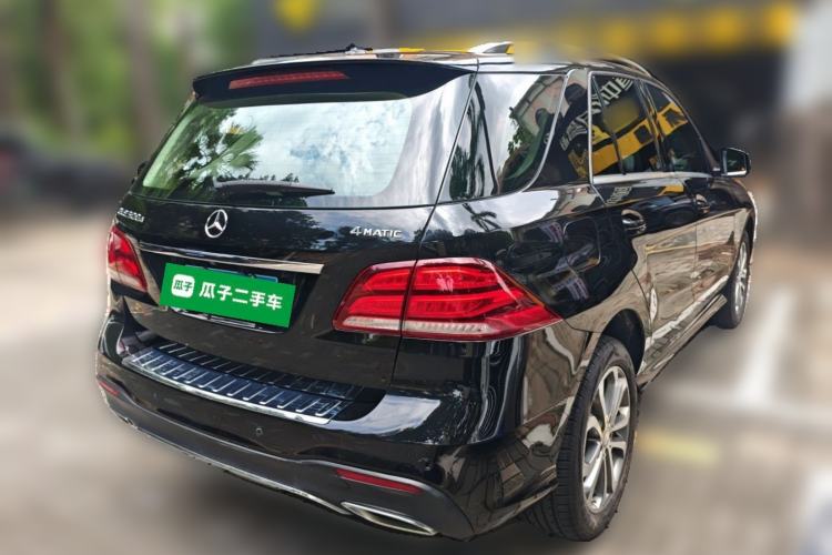 Used Mercedes-Benz GLE 2016 GLE 300 d 4MATIC Rear Right 45 Deg
