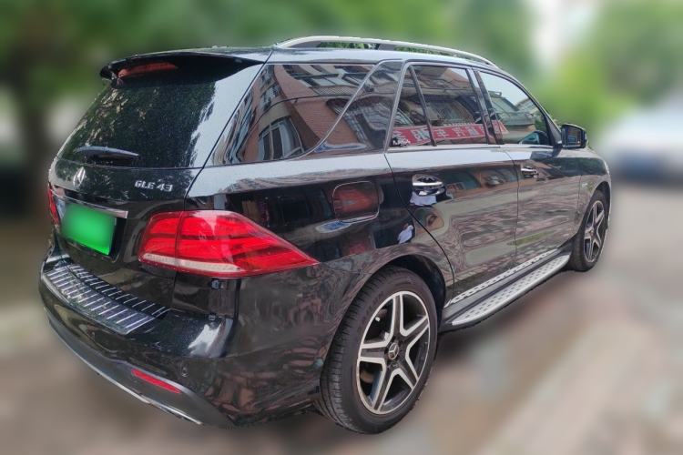 Used Mercedes-Benz GLE  Rear Right 45 Deg