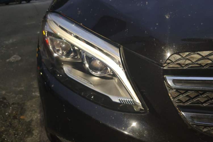 Used Mercedes-Benz GLE 2016 GLE 450 AMG 4MATIC Right Front Headlight