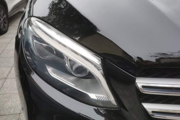 Used Mercedes-Benz GLE 2016 GLE 300 d 4MATIC Right Front Headlight