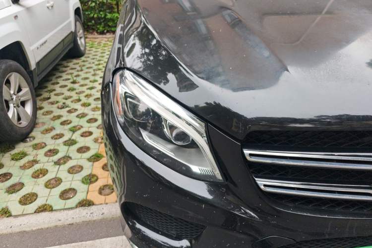 Used Mercedes-Benz GLE  Right Front Headlight