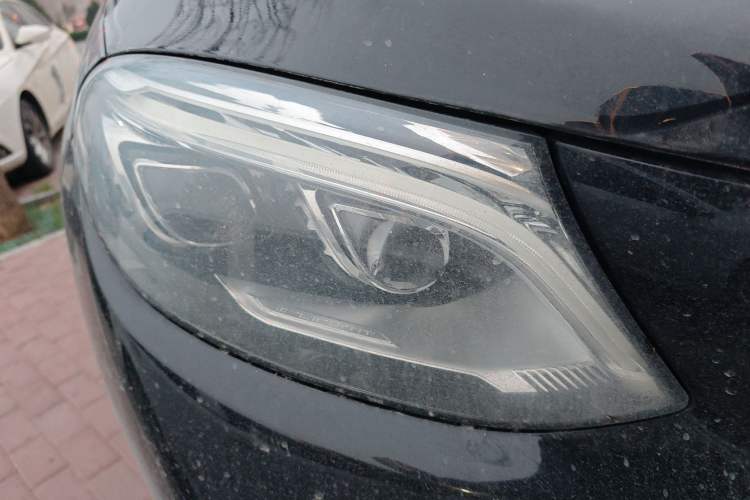 Used Mercedes-Benz GLE 2016 GLE 320 4MATIC Dynamic Edition Right Front Headlight