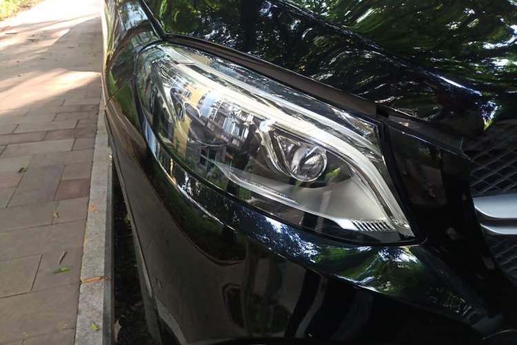 Used Mercedes-Benz GLE  Right Front Headlight