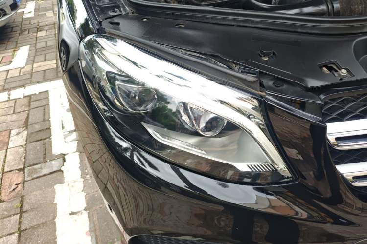 Used Mercedes-Benz GLE 2016 GLE 300 d 4MATIC Right Front Headlight
