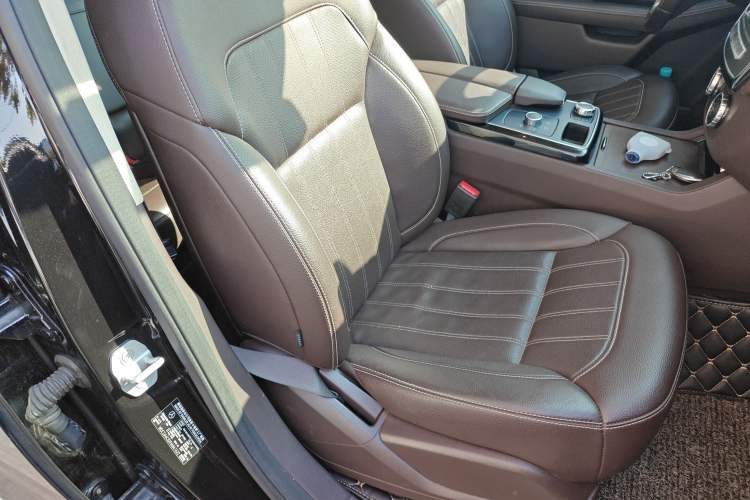 Used Mercedes-Benz GLE 2016 GLE 320 4MATIC Dynamic Edition Right Front Seat