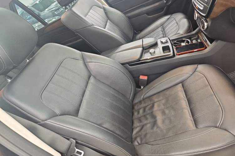 Used Mercedes-Benz GLE 2016 GLE 320 4MATIC Dynamic Edition Right Front Seat