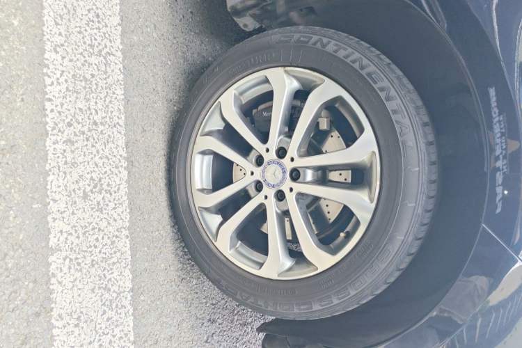 Used Mercedes-Benz GLE 2016 GLE 320 4MATIC Dynamic Edition Right Front Wheel Hub
