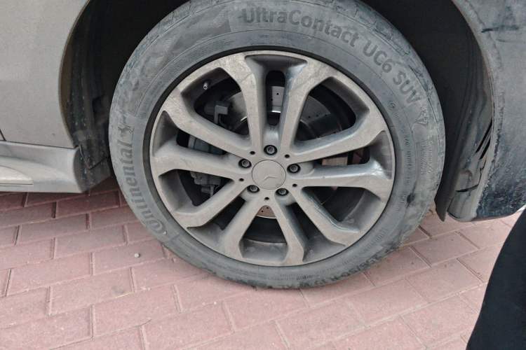 Used Mercedes-Benz GLE 2016 GLE 320 4MATIC Dynamic Edition Right Front Wheel Hub