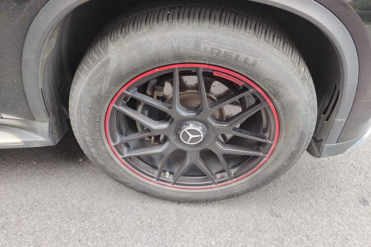 Used Mercedes-Benz GLE 2016 GLE 400 4MATIC Right Front Wheel Hub