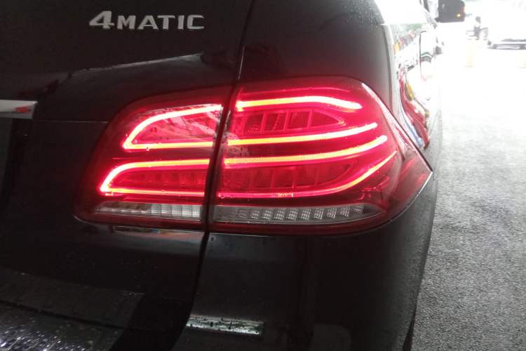 Used Mercedes-Benz GLE 2016 GLE 400 4MATIC Right Rear Taillight