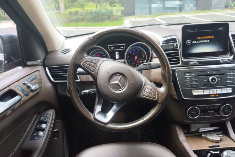 Used Mercedes-Benz GLE 2016 GLE 320 4MATIC Luxury Model Steering Wheel