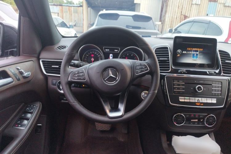 Used Mercedes-Benz GLE 2016 GLE 320 4MATIC Dynamic Edition Steering Wheel