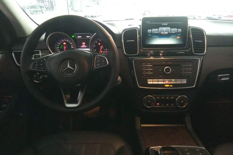 Used Mercedes-Benz GLE 2016 GLE 400 4MATIC Steering Wheel
