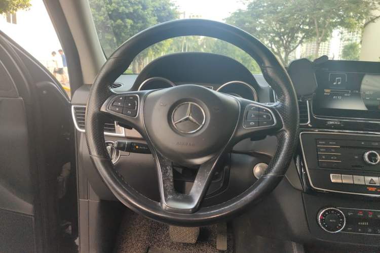 Used Mercedes-Benz GLE 2016 GLE 400 4MATIC Steering Wheel