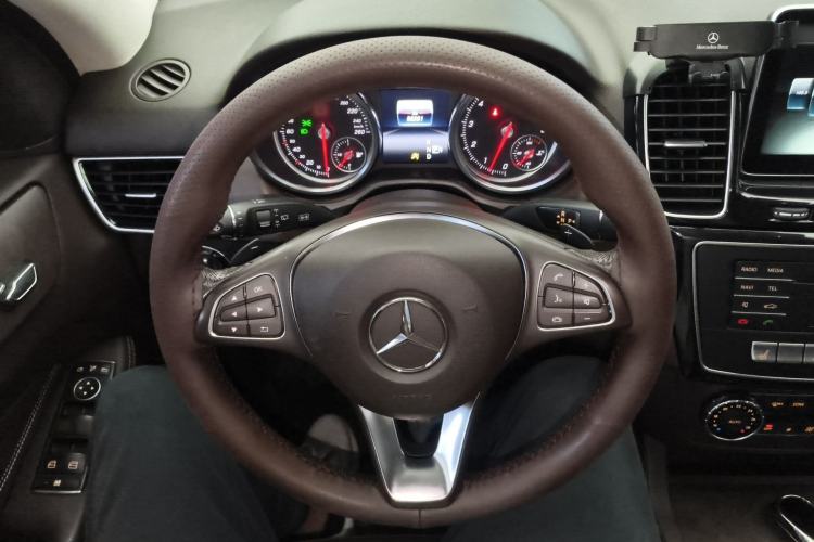 Used Mercedes-Benz GLE 2016 GLE 400 4MATIC Steering Wheel