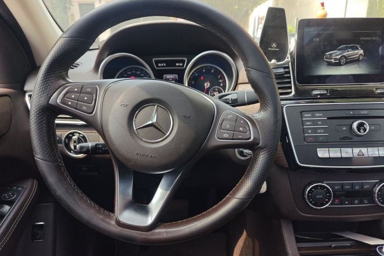 Used Mercedes-Benz GLE 2016 GLE 320 4MATIC Dynamic Edition Steering Wheel