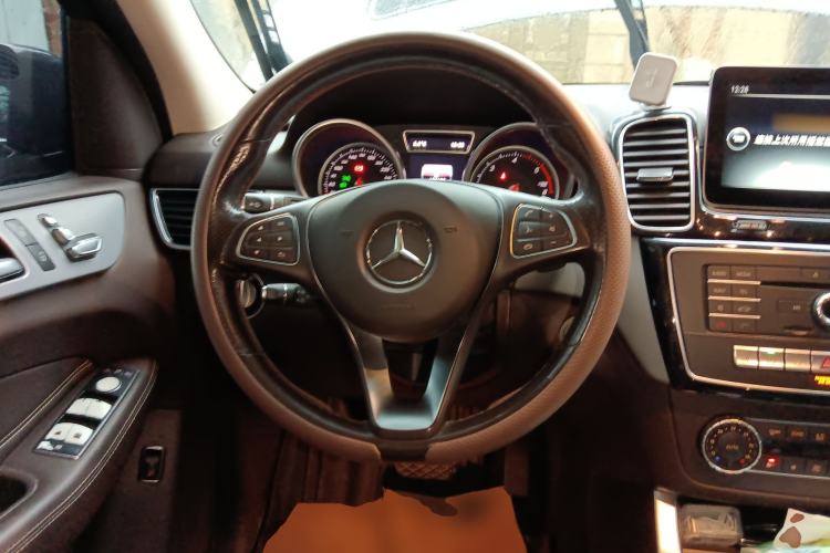 Used Mercedes-Benz GLE 2016 GLE 300 d 4MATIC Steering Wheel