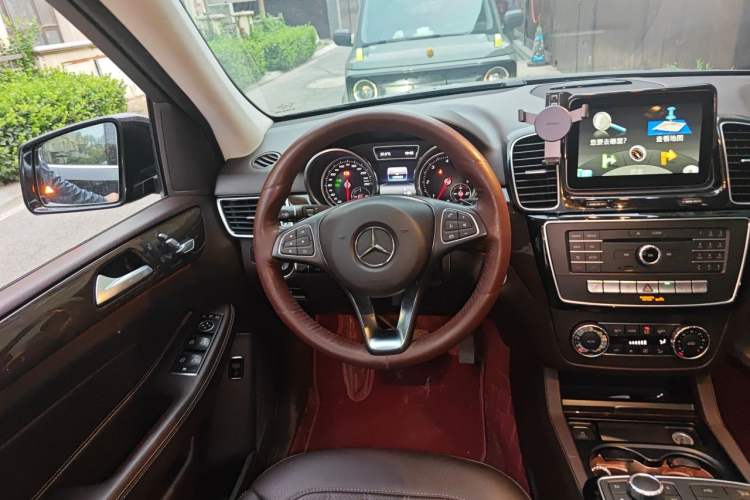 Used Mercedes-Benz GLE 2016 GLE 350 d 4MATIC Steering Wheel