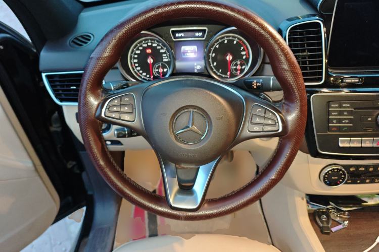 Used Mercedes-Benz GLE 2016 GLE 320 4MATIC Dynamic Edition Steering Wheel
