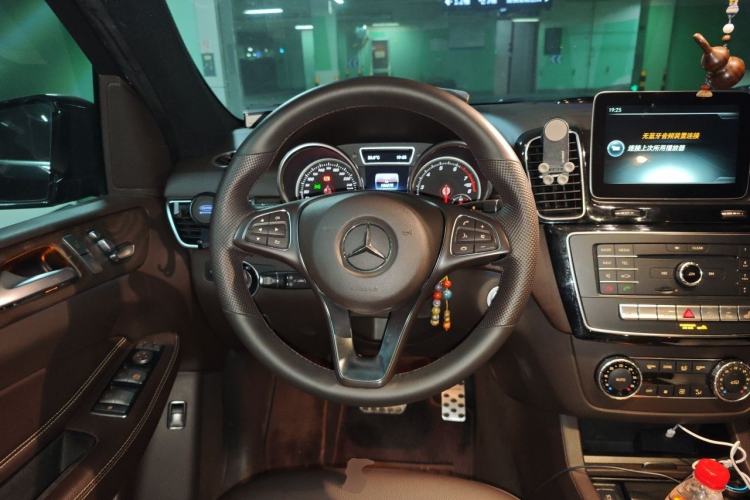 Used Mercedes-Benz GLE 2016 GLE 400 4MATIC Steering Wheel