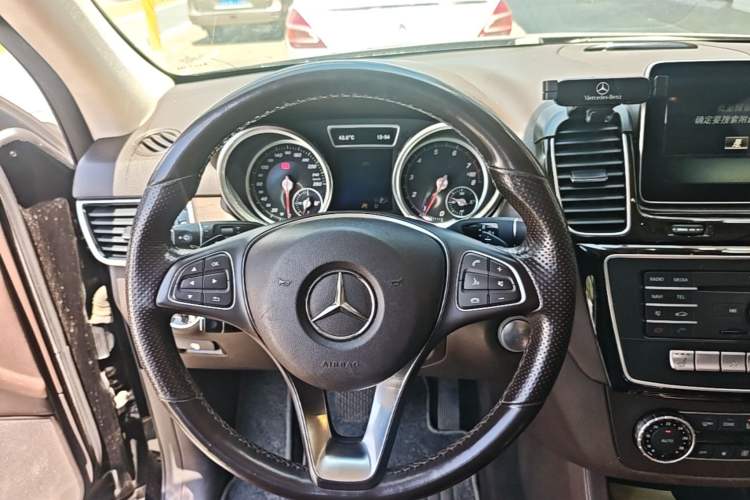 Used Mercedes-Benz GLE 2016 GLE 400 4MATIC Steering Wheel