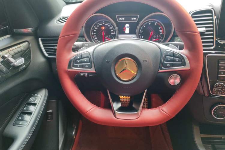 Used Mercedes-Benz GLE  Steering Wheel