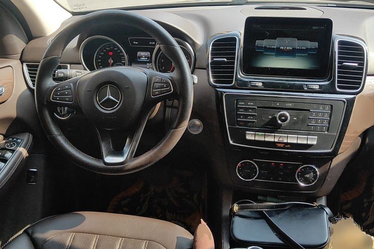 Used Mercedes-Benz GLE 2016 GLE 320 4MATIC Dynamic Edition Steering Wheel