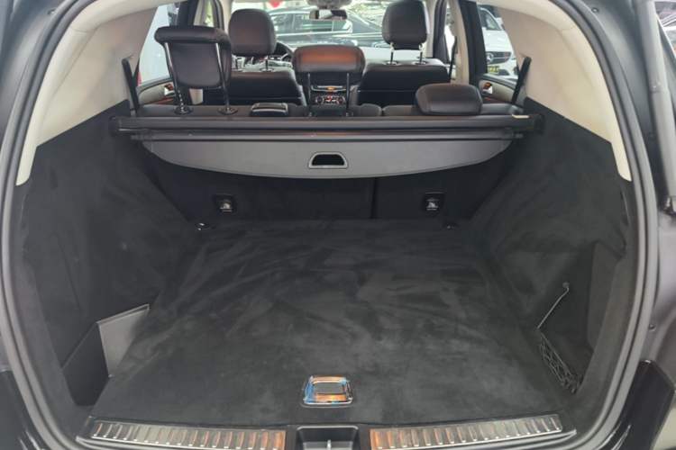 Used Mercedes-Benz GLE 2016 GLE 400 4MATIC Trunk